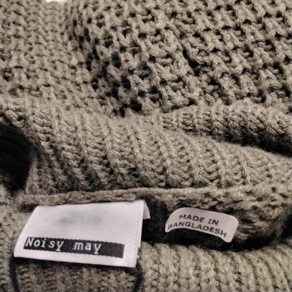 NWT Noisy May Sweater Dress  Size XS - Picture 3 of 4